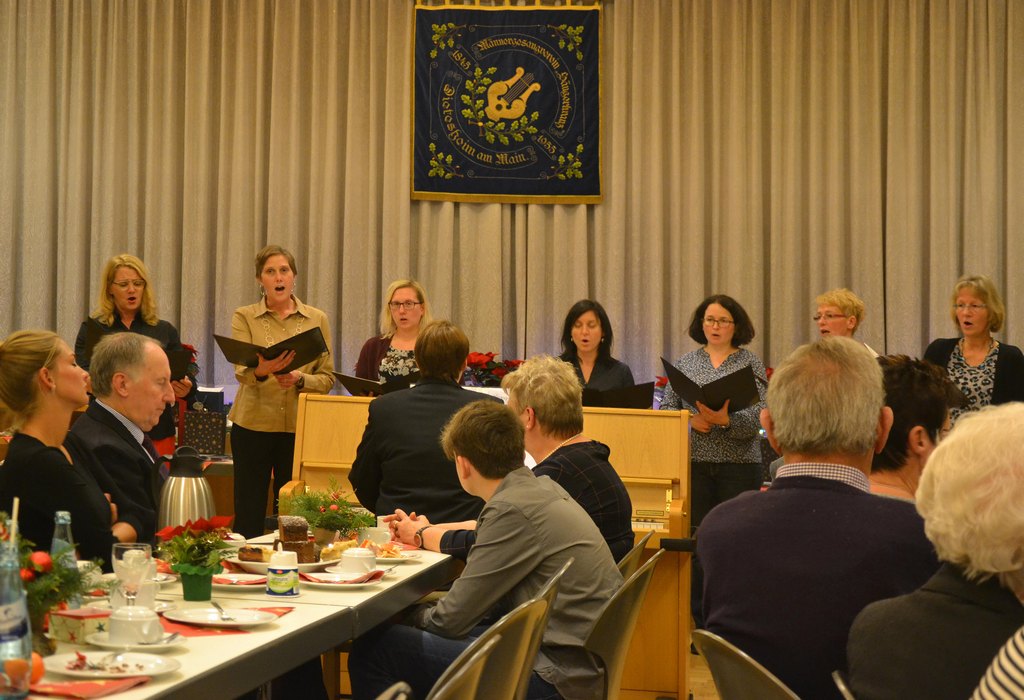 084_weihnachtsfeier.jpg